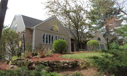 33 Pond Street, Hopkinton, MA